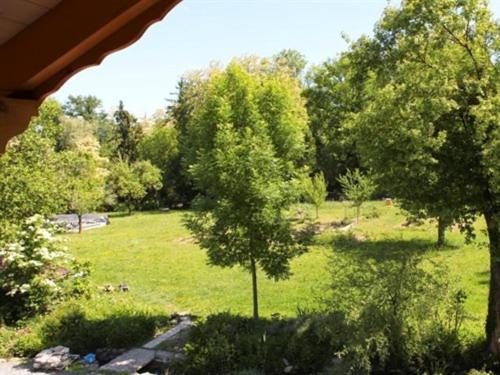 D'hotes-les De Mado Bed & Breakfast Margencel