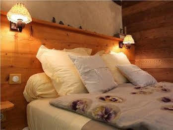 D'hotes-les De Mado Bed & Breakfast